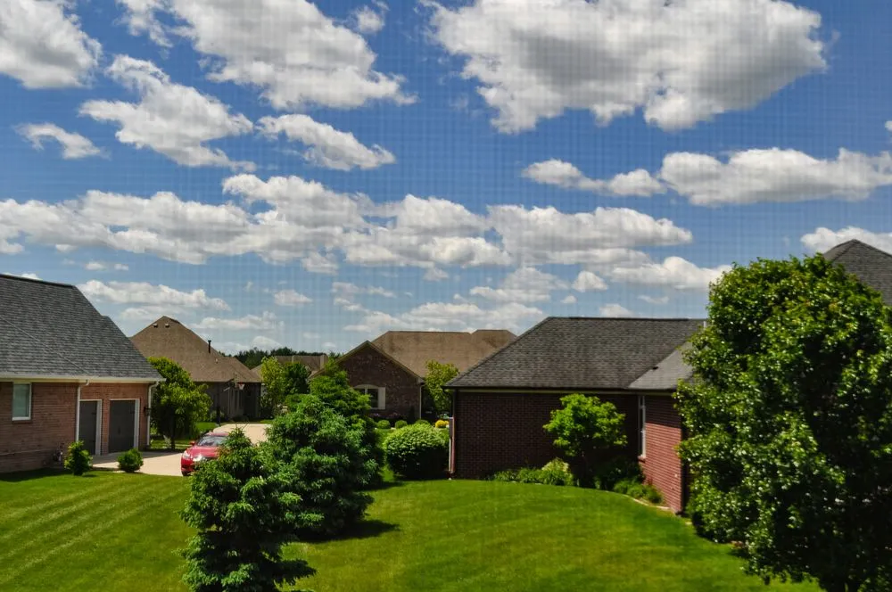 Custom garden landscaping in Greenwood, IN - H&W Landscaping and Carwashing