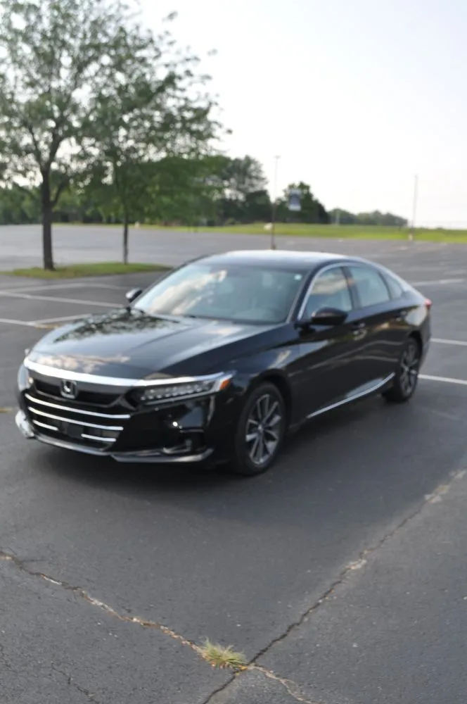 Trusted landscaping services in Greenwood, IN by H&W Landscaping and Carwashing