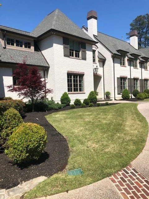 Trusted lawn care service with custom design across Tuscaloosa, AL - H&W Lawn Care