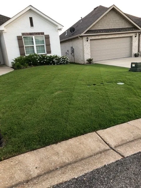 Expert yard maintenance in Tuscaloosa, AL by H&W Lawn Care