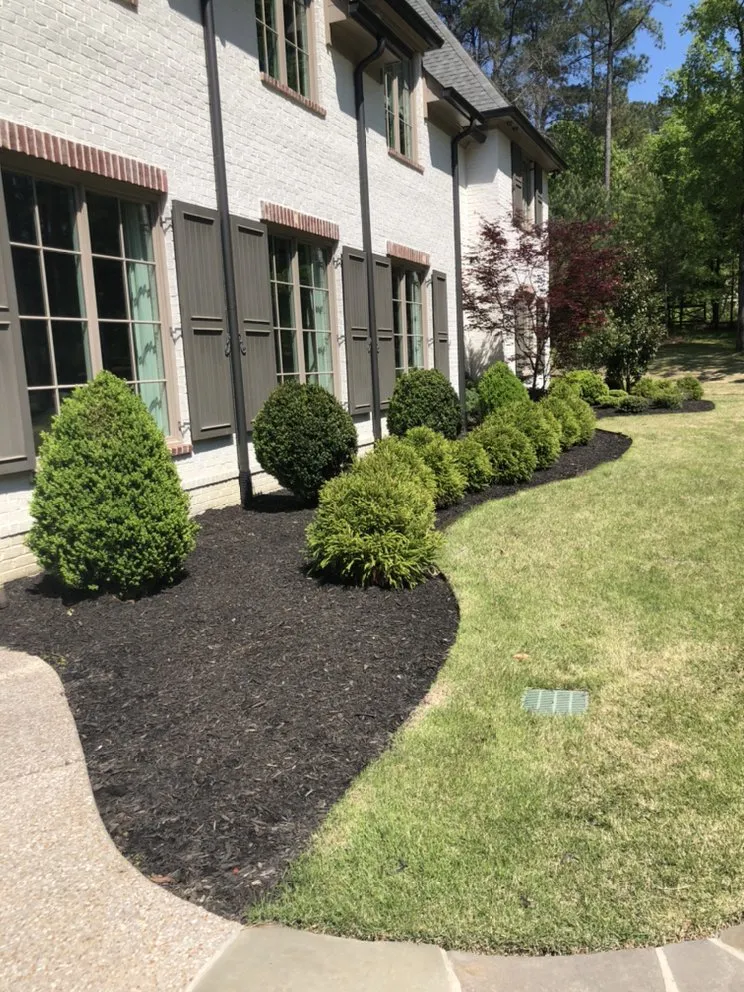 Trusted residential landscaping for year-round maintenance across Tuscaloosa, AL - H&W Lawn Care