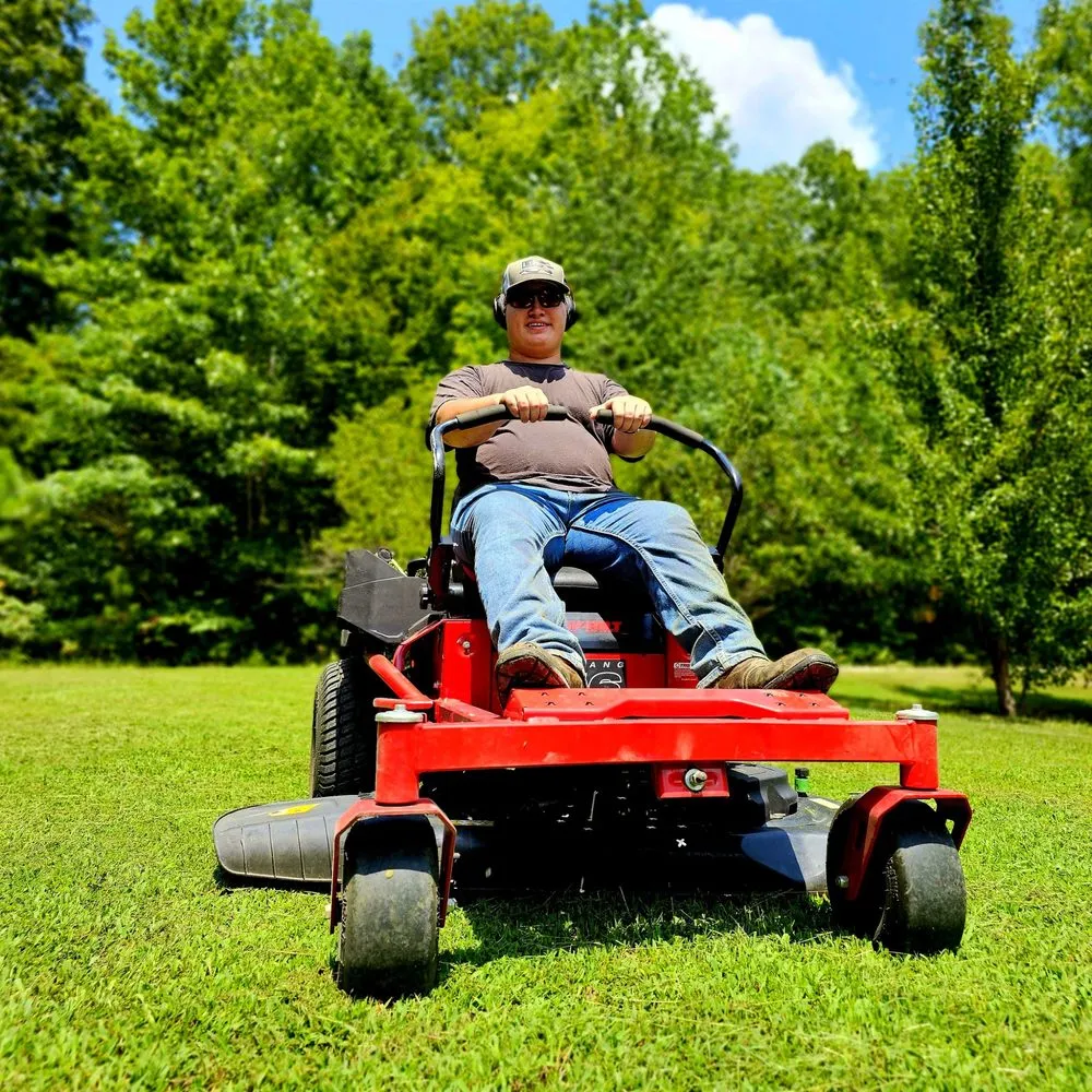Trusted landscaping services experts serving Waynesboro, TN - Hwy 64 Lawncare