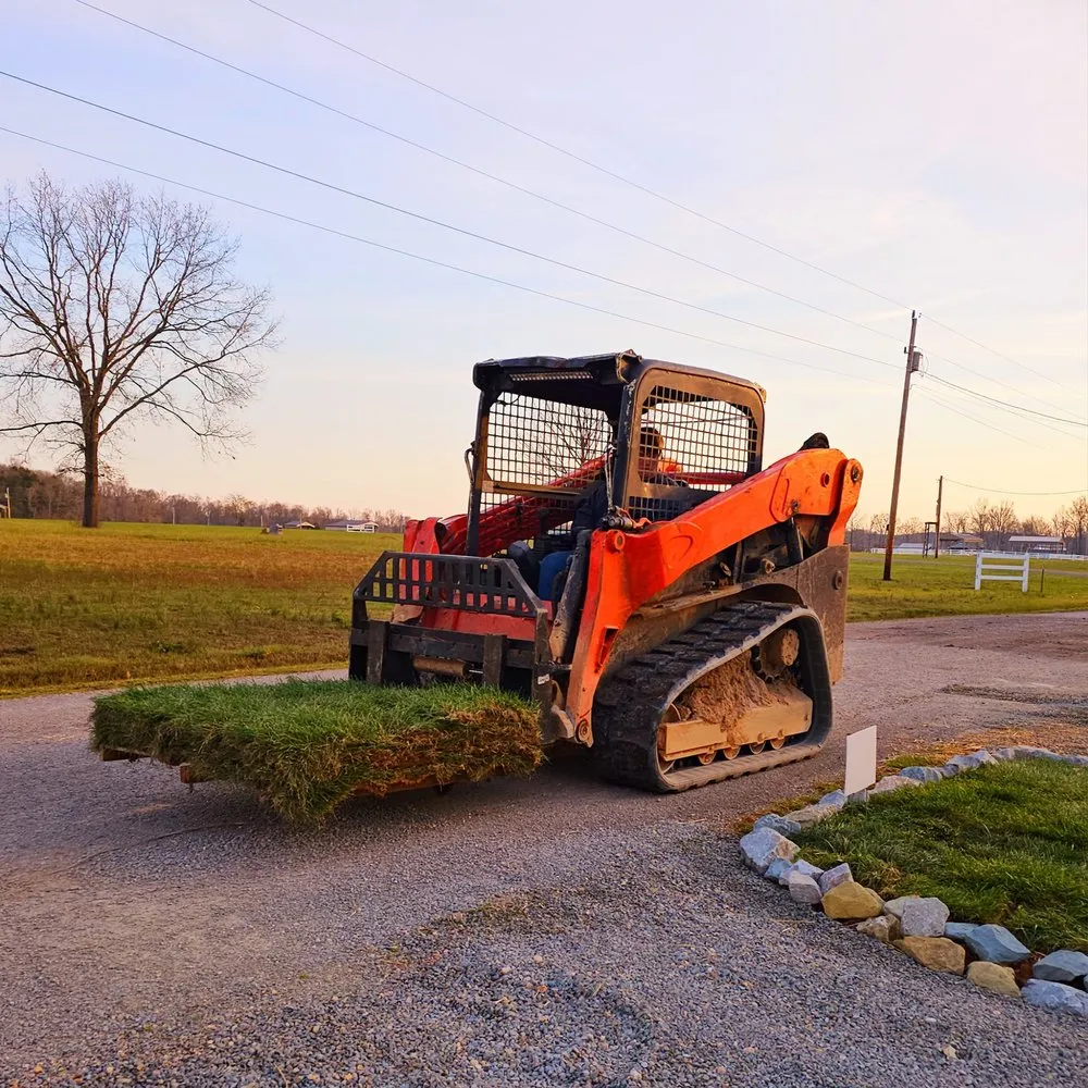 Expert lawn care service experts serving Waynesboro, TN - Hwy 64 Lawncare