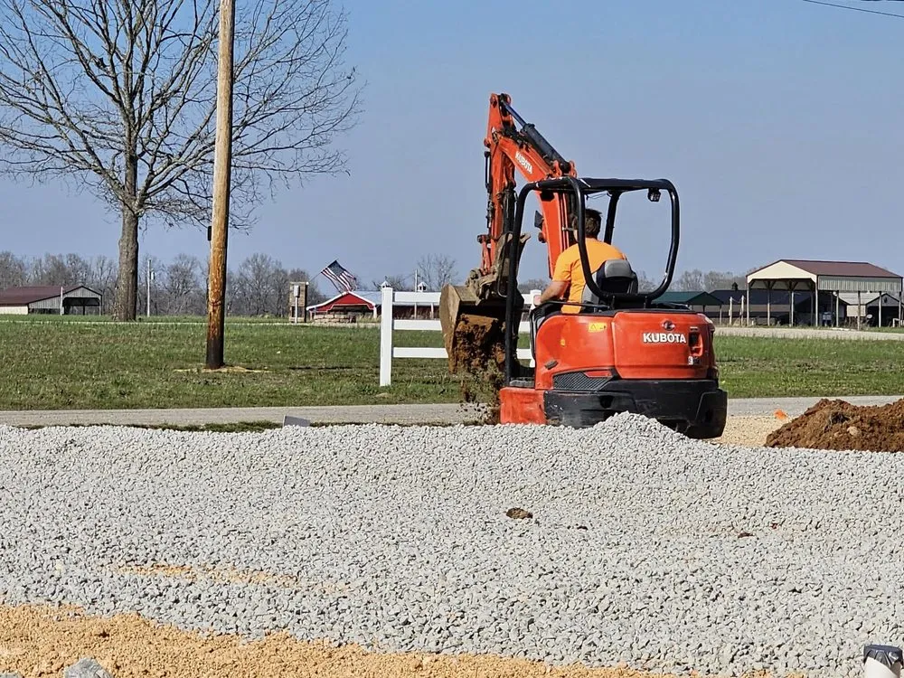 Top-rated outdoor landscaping near you across Waynesboro, TN - Hwy 64 Lawncare