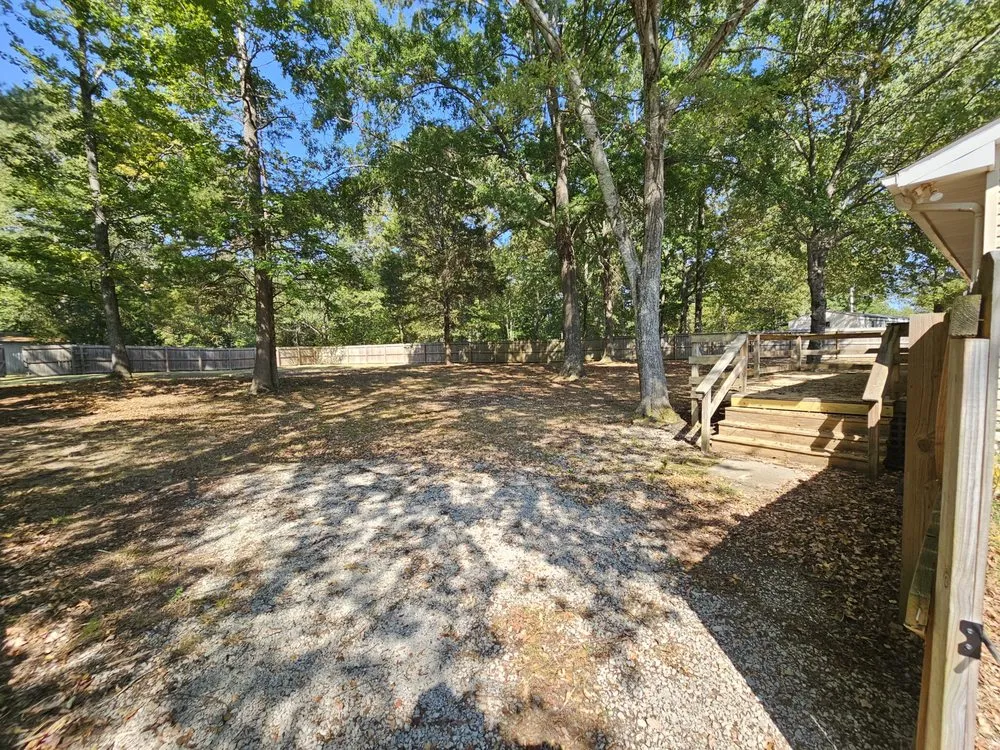 Local garden landscaping experts serving Waynesboro, TN - Hwy 64 Lawncare