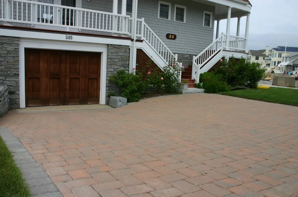 Trusted garden landscaping for residential properties across Norwich, CT - Hyde Park Landscape