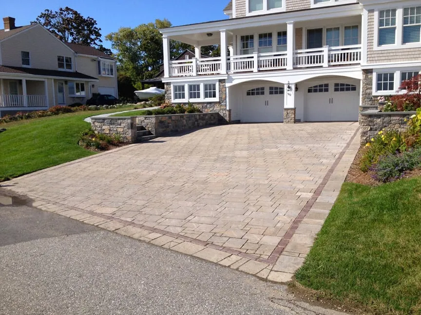Trusted lawn care service experts serving Norwich, CT - Hyde Park Landscape