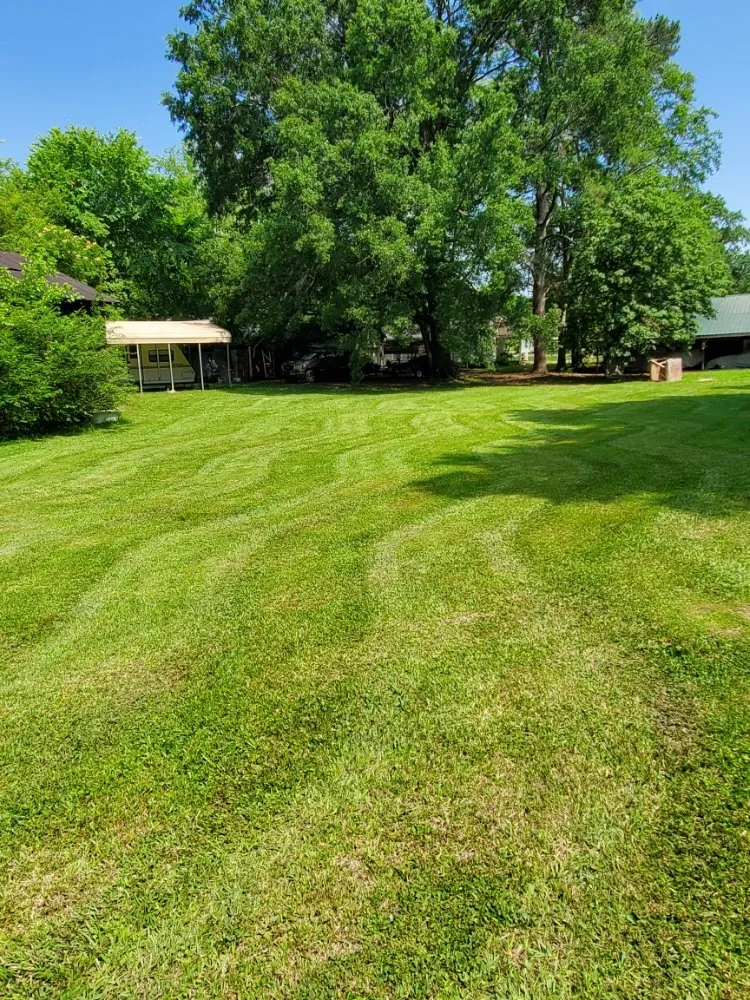 Custom landscape design in Calhoun, GA by Hyde's Lawn Care