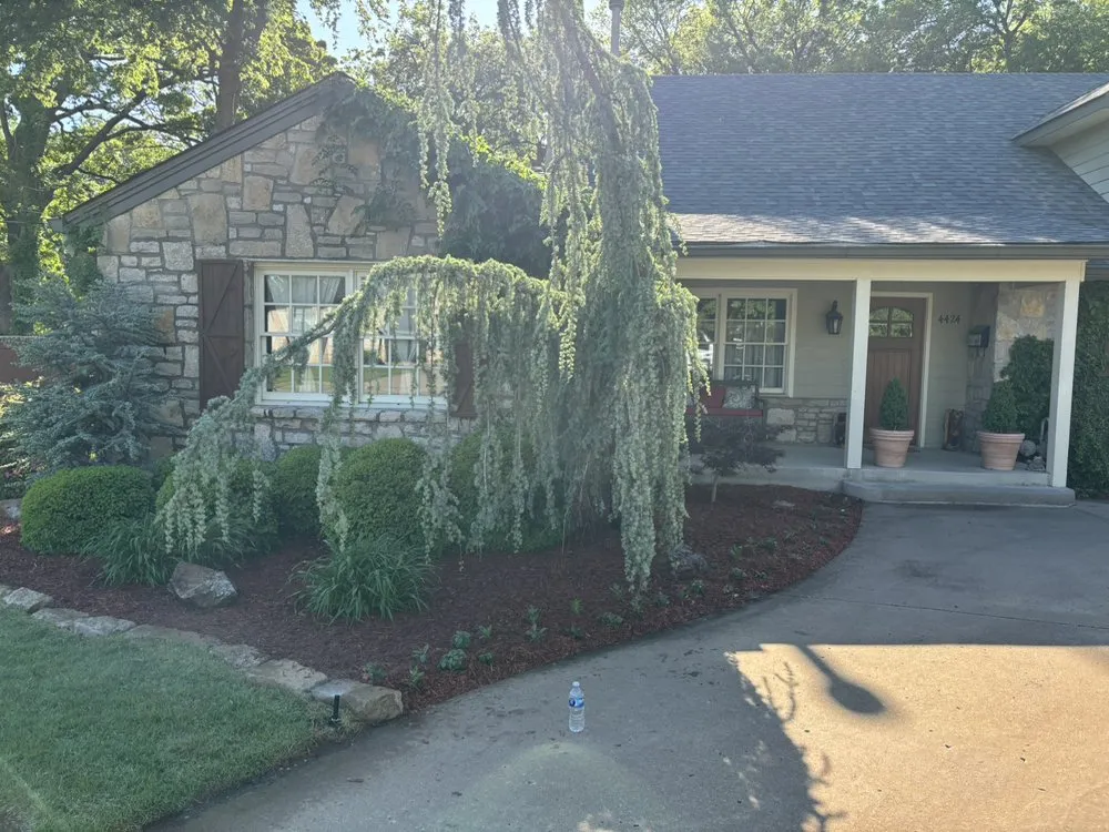 Affordable outdoor landscaping for year-round maintenance across Owasso, OK - Hydro Element