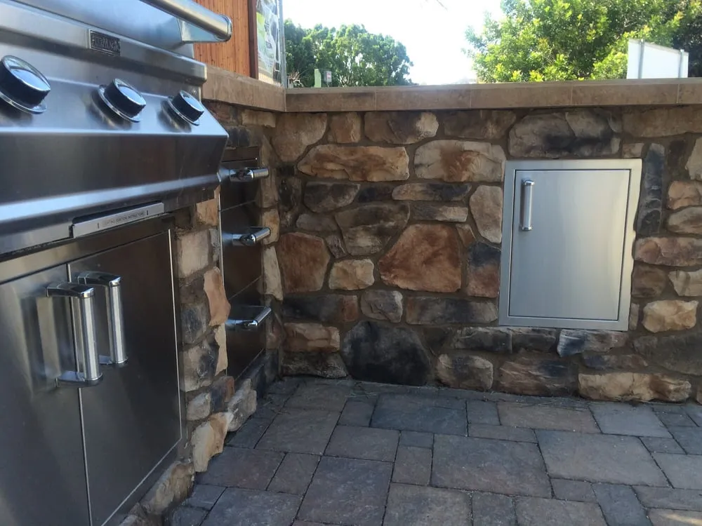 Top-rated yard maintenance experts serving Corona, CA - Hydro-Scape Products