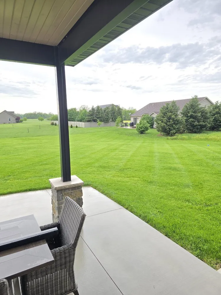 Custom lawn mowing service in Belleville, IL - Hydroscape Solutions