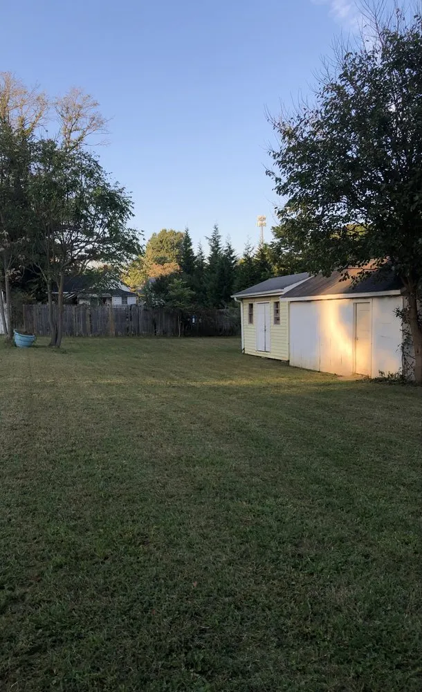 Custom yard maintenance experts serving High Point, NC - HydroScapes