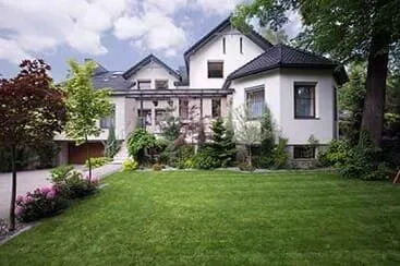 Top-rated yard cleanup service for beautiful yards across Pueblo, CO - Hydroseeding and Sod By Taravella's Hydro Turf