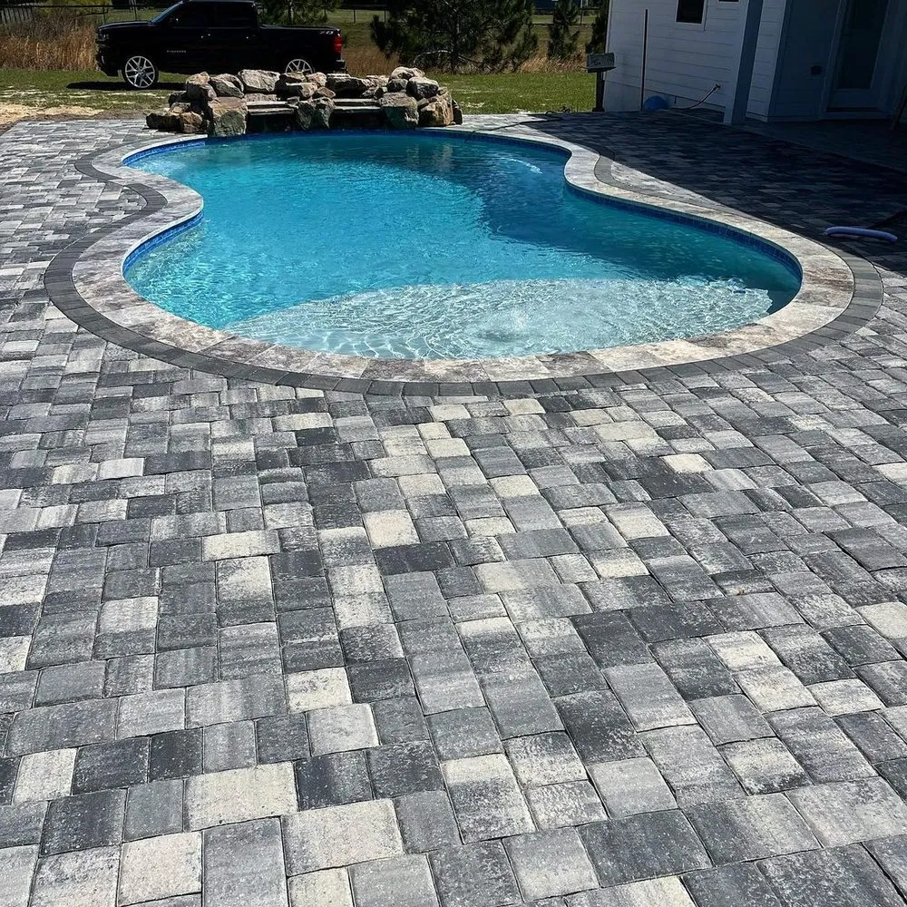 Expert yard maintenance in Bronson, FL by Hyer Quality Hardscape & Outdoor Living