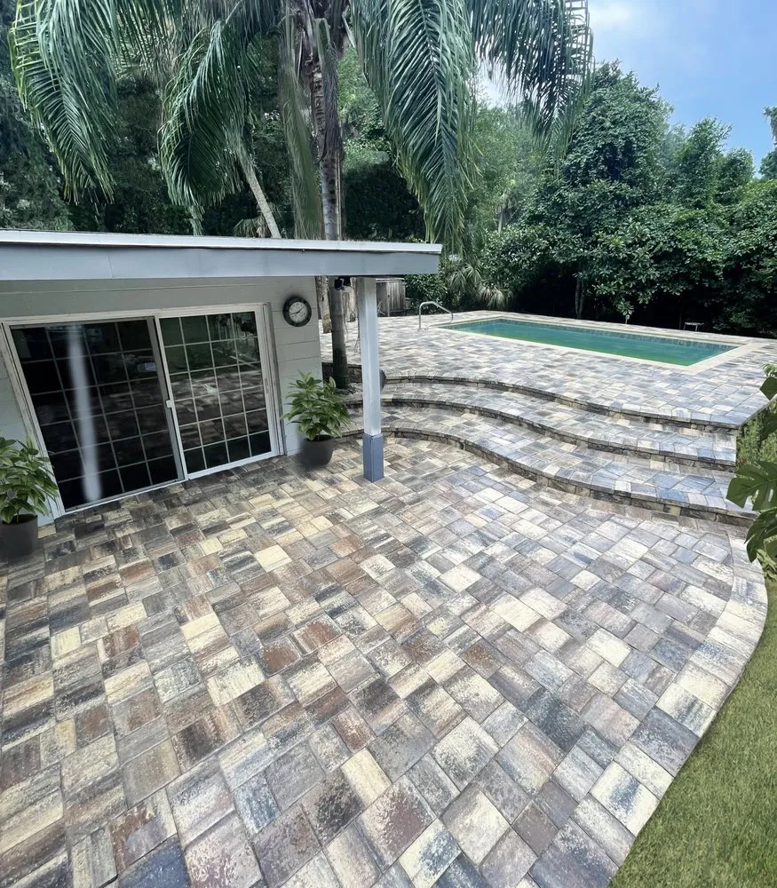 Top-rated garden landscaping in Gainesville, FL by Hyer Quality Hardscape & Turf