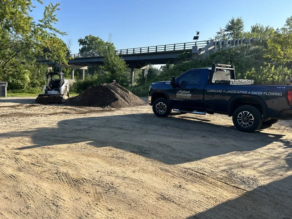 Top-rated yard cleanup service experts serving Newaygo, MI - Hyland Property Management