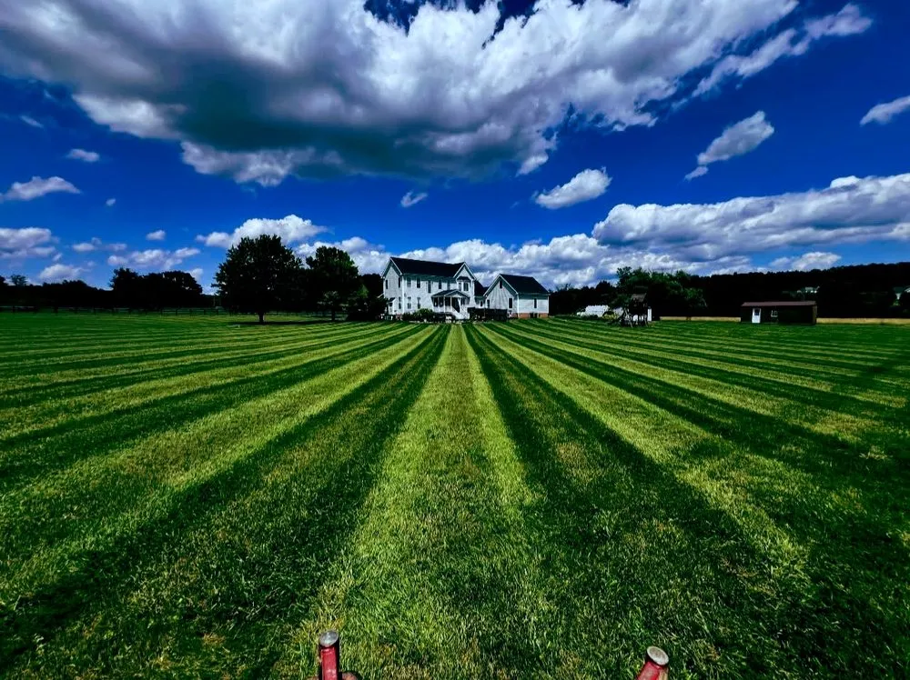 Expert yard maintenance experts serving Winchester, VA - Hylton's Precision Lawn Care