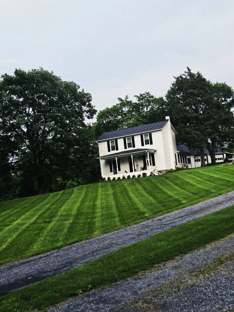 Custom landscaping services experts serving Winchester, VA - Hylton's Precision Lawn Care