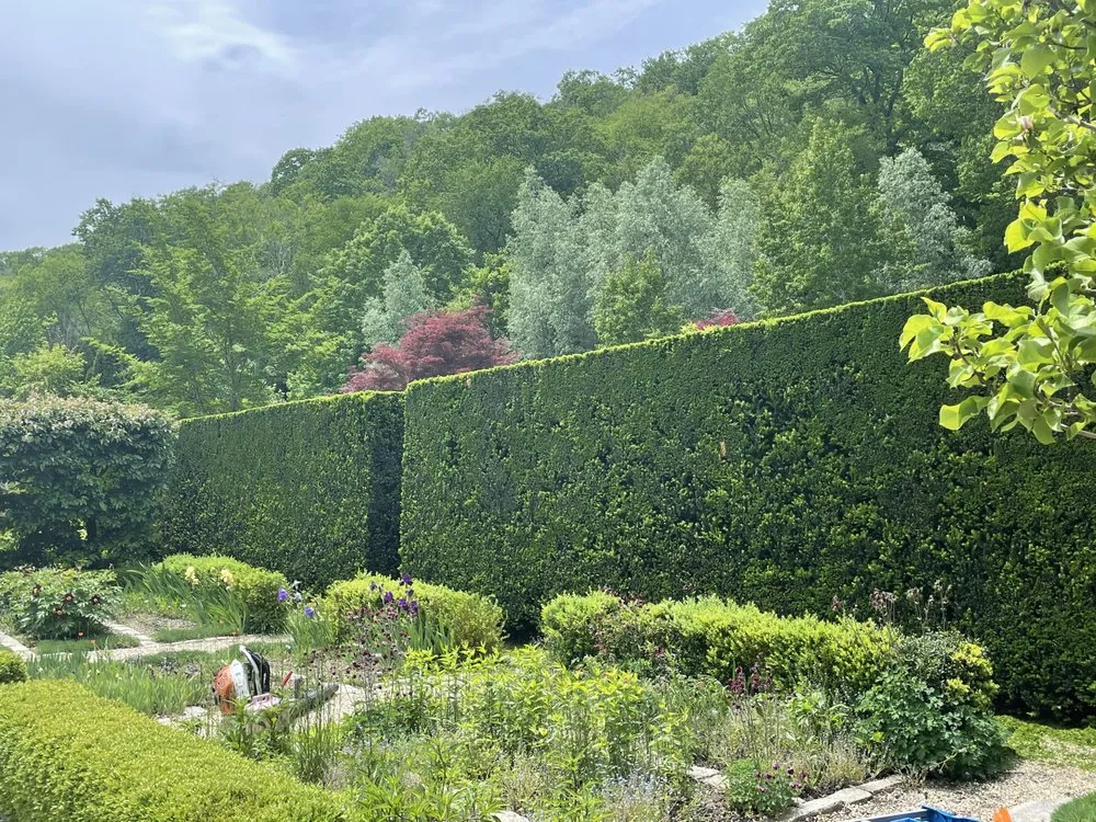 Professional outdoor landscaping for homes across New Milford, CT - I & N Tree And Landscaping