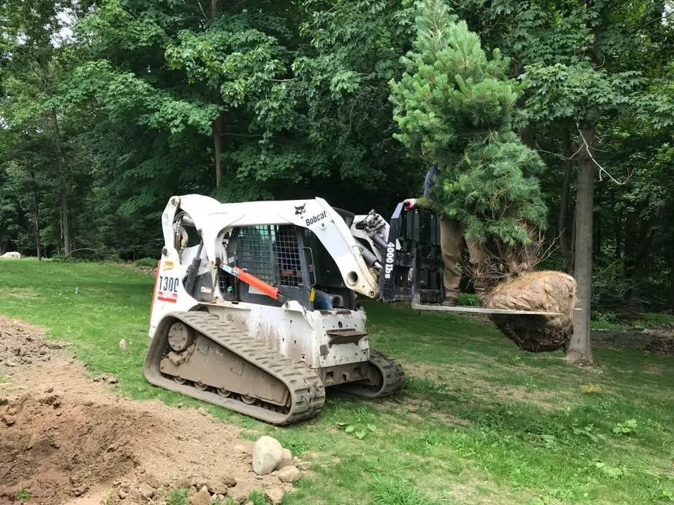 Local garden landscaping in Bethel, CT - I & Z Landscaping Corp