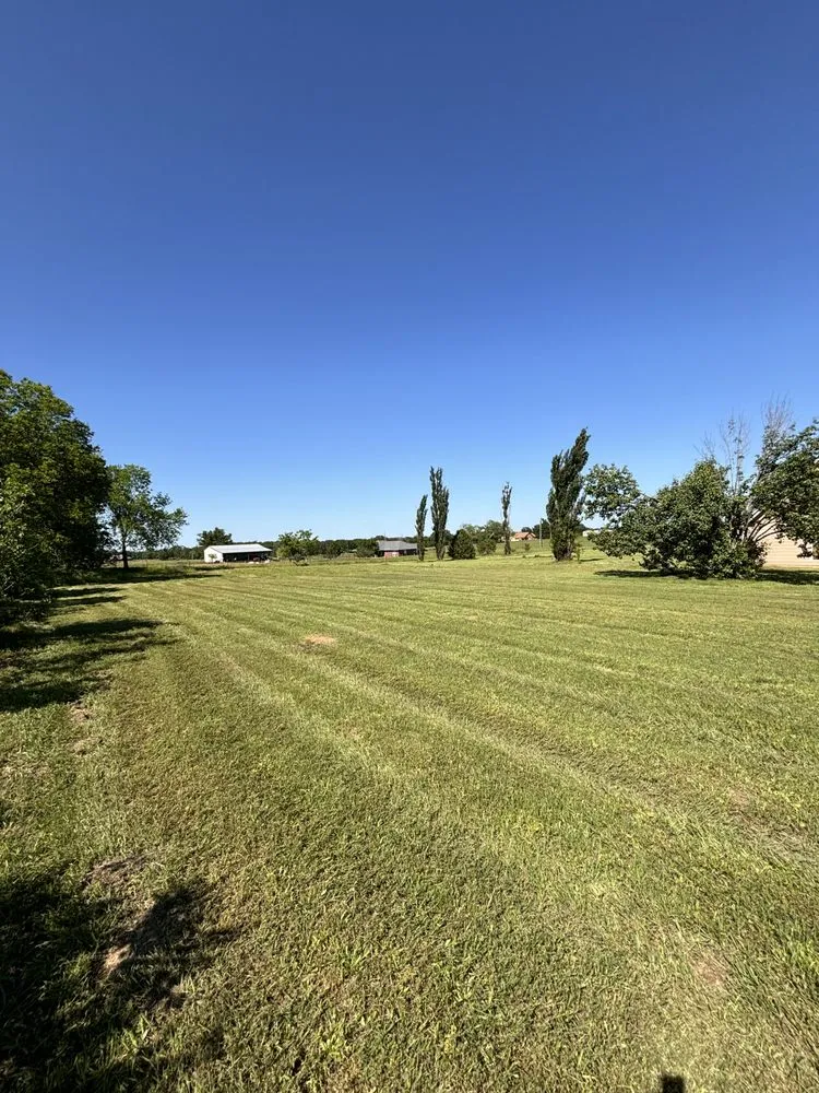 Trusted yard maintenance for outdoor upgrades in Como, TX by I-A-J Lawn Cutz