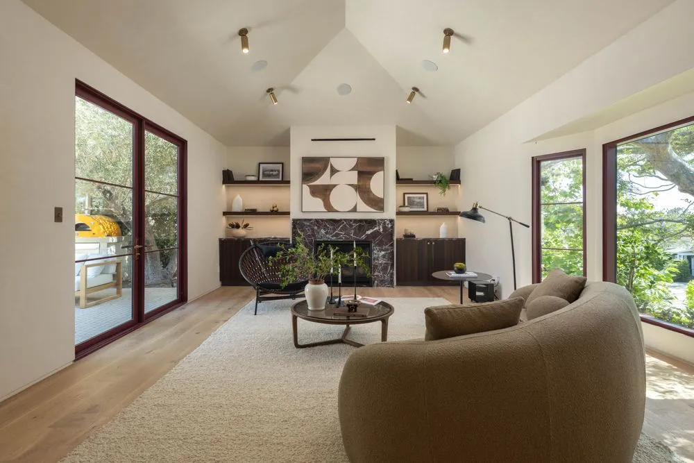 Trusted yard cleanup service experts serving North Hollywood, CA - I Builders