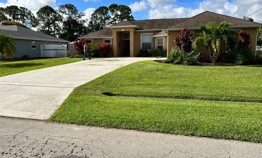 Trusted yard maintenance with custom design in Land O Lakes, FL by I Care Lawn Care
