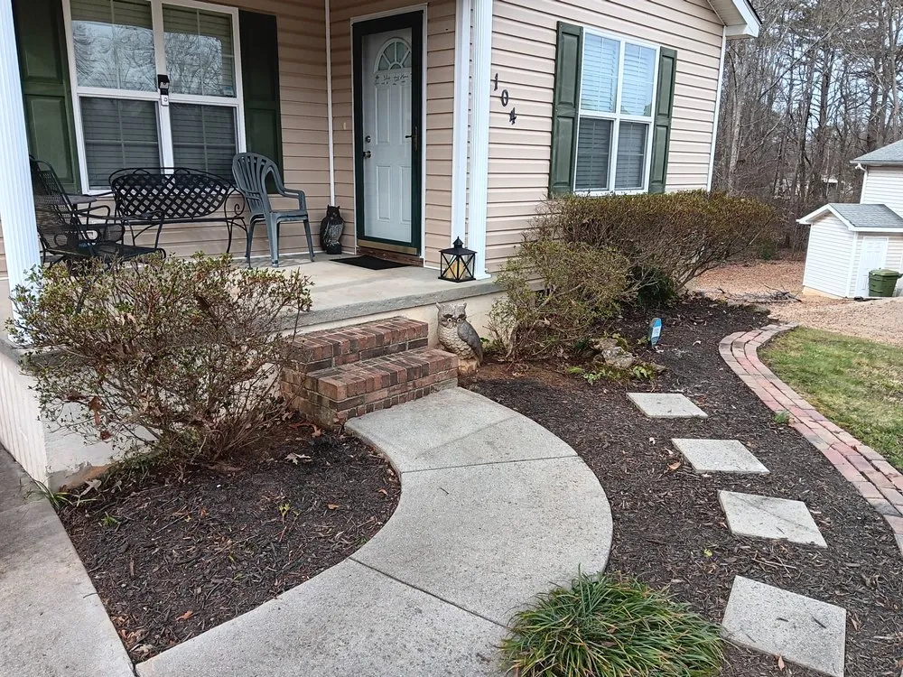 Local garden landscaping for residential properties across Greenville, SC - I GOT DEALZ LANDSCAPING