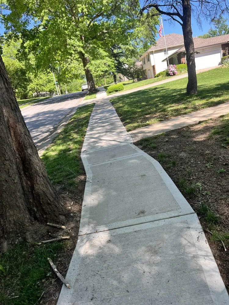 Local yard maintenance near you in Kansas City, MO by I Got It