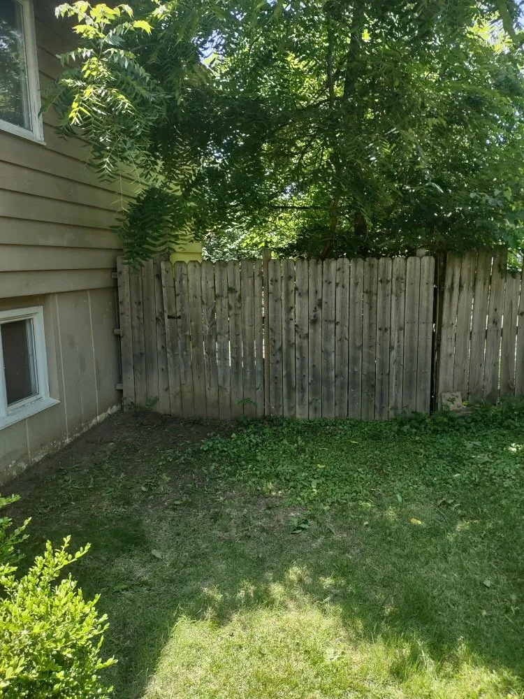 Professional lawn care service in Topeka, KS - I Got Your Lawn From Now On