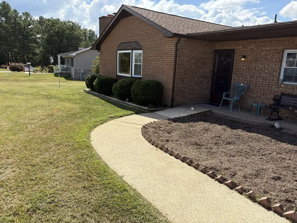 Local garden landscaping in Mount Jackson, VA - I H N Services