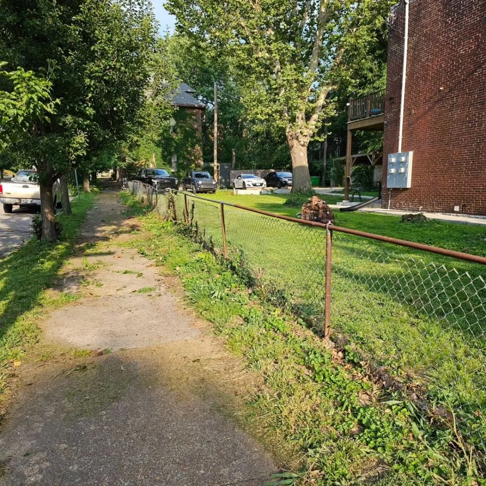 Custom landscape installation experts serving Saint Louis, MO - I Have A Guy-Lawn Services