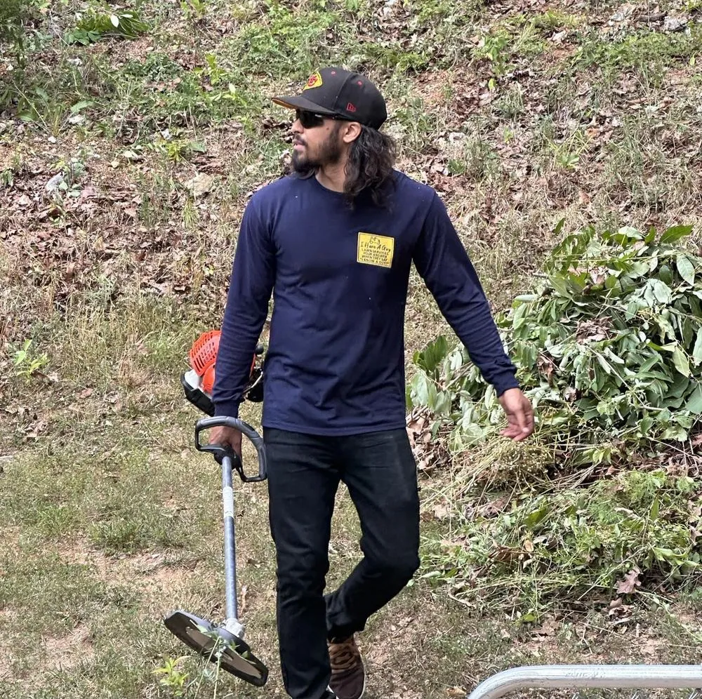 Custom outdoor landscaping for beautiful yards in Saint Louis, MO by I Have A Guy-Lawn Services