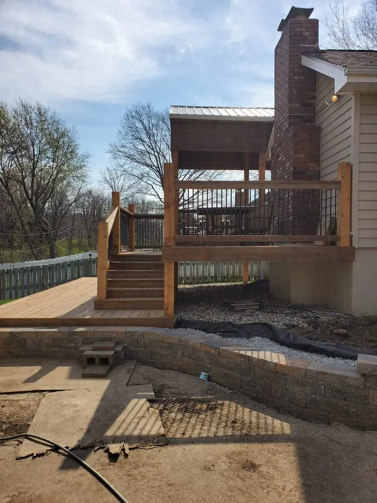 Custom outdoor landscaping experts serving Blue Springs, MO - I m Your Guy