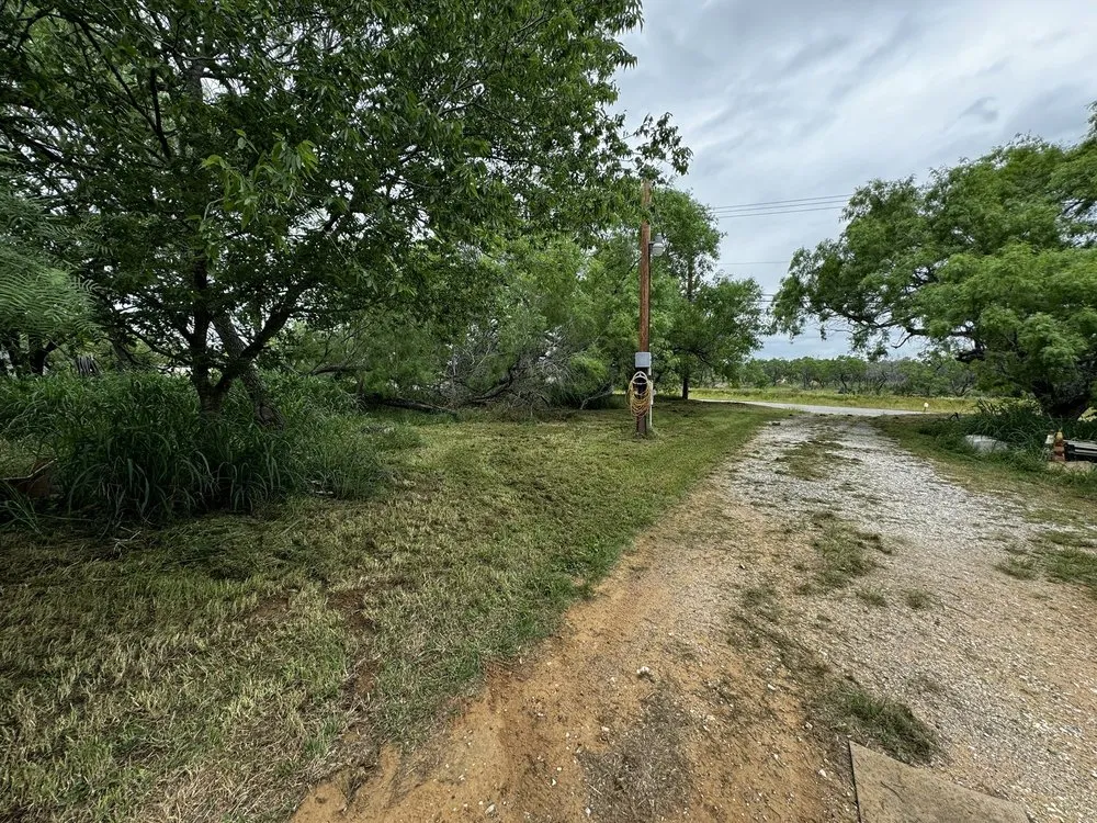 Top-rated landscape installation in Elmendorf, TX by I Mow Lawns