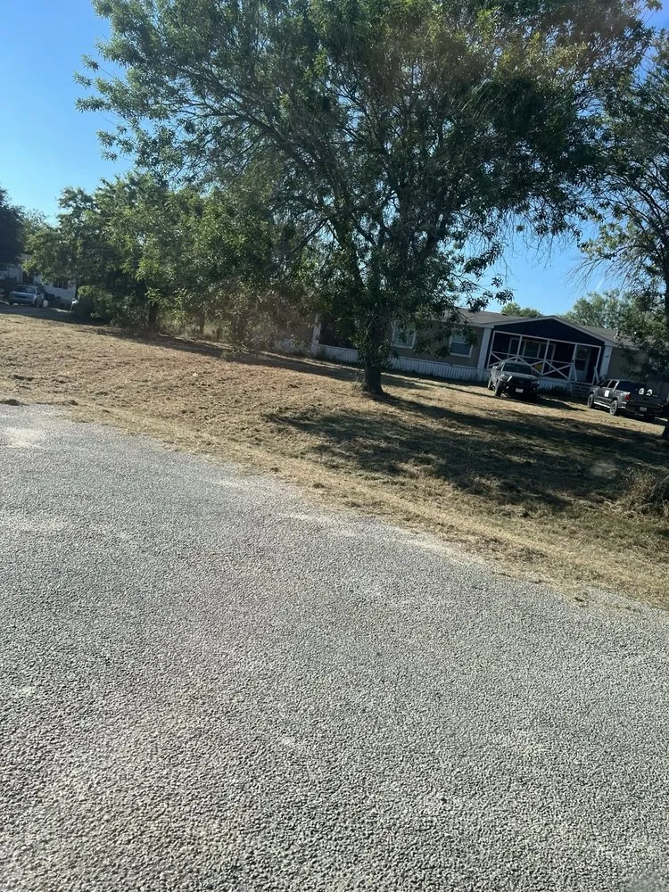 Trusted garden landscaping experts serving Elmendorf, TX - I Mow Lawns