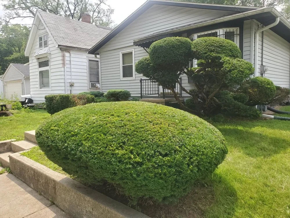 Top-rated residential landscaping for beautiful yards in Peoria, IL by I Will Lawn Care