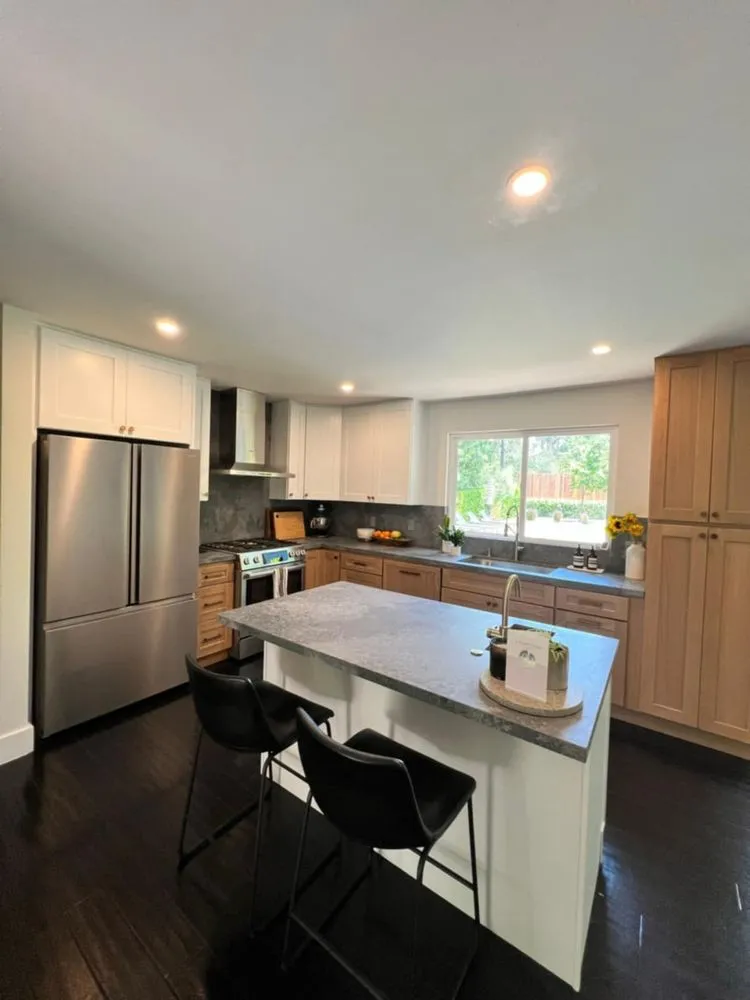 Local lawn care service experts serving NORTH HOLLYWOOD, CA - IB Dream Design