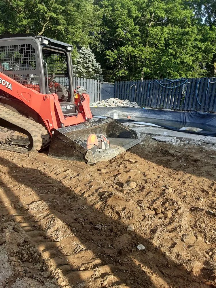 Reliable yard cleanup service in East Lyme, CT - Ibarra Landscape & Construction