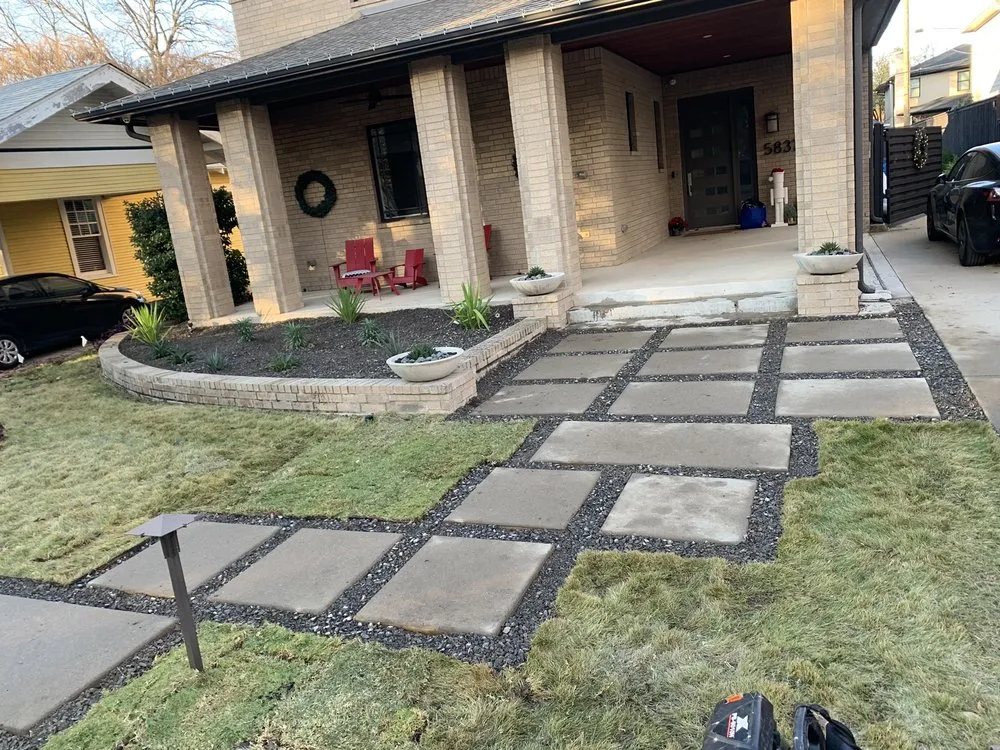 Trusted garden landscaping in Dallas, TX - Ibarra’s Fresh Cuts Landscaping