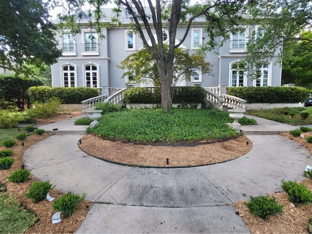 Expert lawn mowing service in Dallas, TX by Ibarra’s Fresh Cuts Landscaping