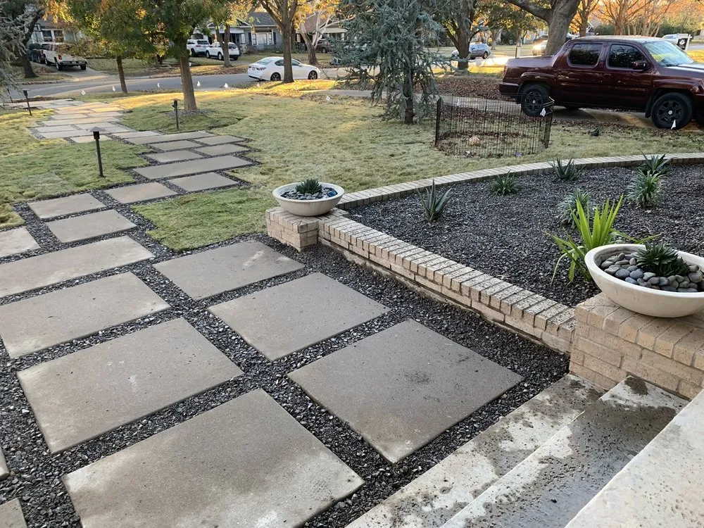 Professional landscaping services in Dallas, TX by Ibarra’s Fresh Cuts Landscaping