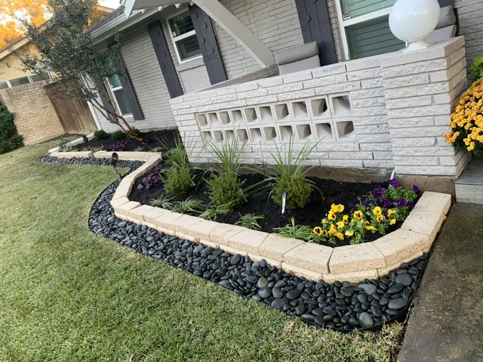 Trusted yard maintenance for homes across Dallas, TX - Ibarra’s Fresh Cuts Landscaping
