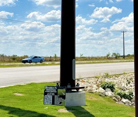 Ibarra's Irrigation & Lawn Services Logo