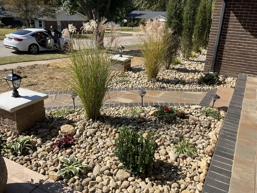 Reliable garden landscaping for outdoor upgrades across Florissant, MO - Ibarras Landscaping