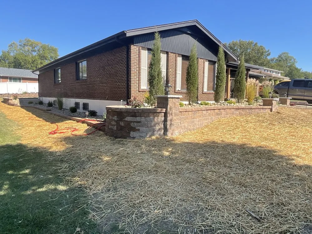 Affordable outdoor landscaping experts serving Florissant, MO - Ibarras Landscaping