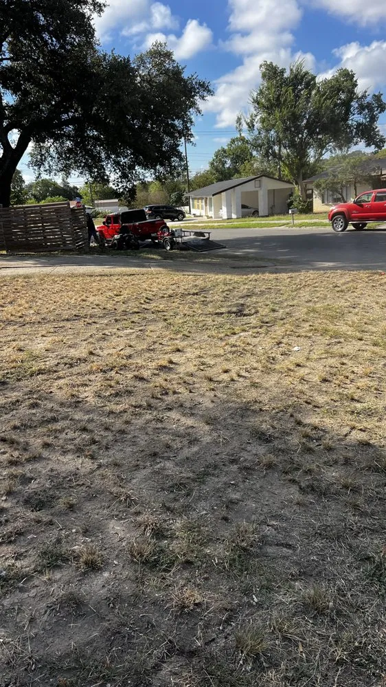 Expert lawn care service in San Antonio, TX by Ibarra’s Landscaping Services