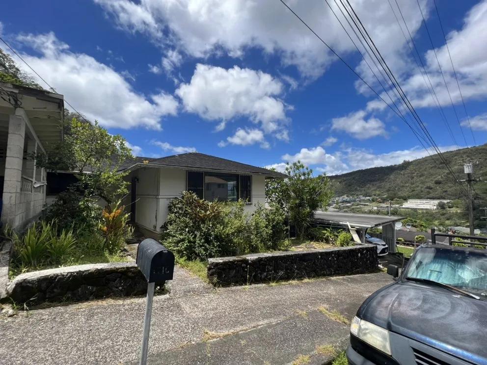 Expert landscaping services with custom design across Ewa Beach, HI - Ibay Yard Services