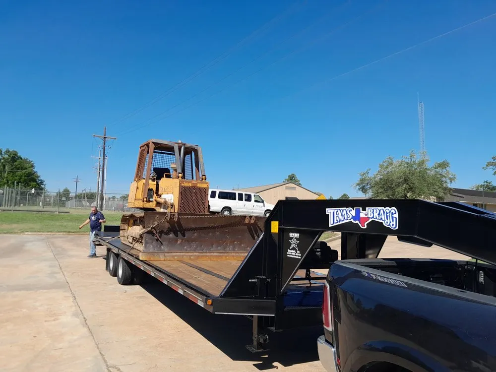 Reliable lawn mowing service for homes in Spring, TX by iCanDigIt