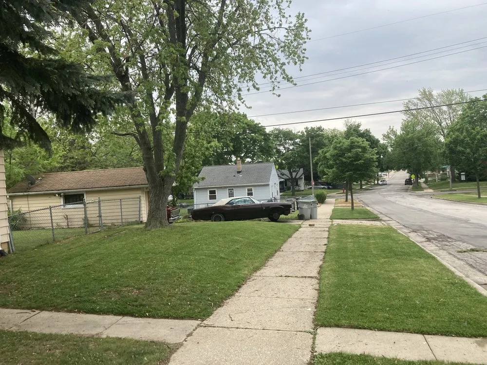 Professional lawn care service for year-round maintenance across Milwaukee, WI - I.C.E Lawncare and snow removal